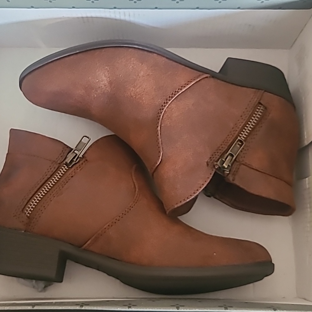 Sun + Stone Short Boots
